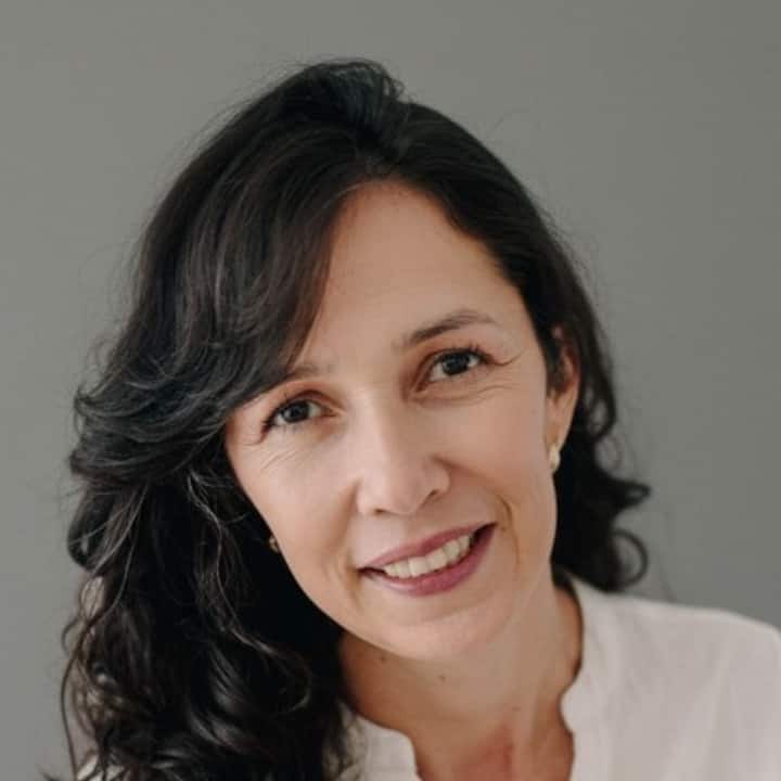 Rosi Brito, anfitriã da Sants Guesthouse